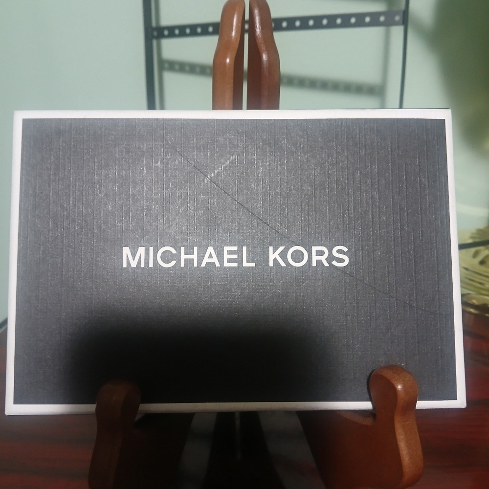 NIB Michael Kors Set - Picture 2 of 3